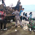 Posal Manna Bersinergi Dengan Pemda dan Warga, Bersihkan Pantai Pasar Bawah Menuju Asri