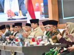 Panglima TNI Hadiri Silaturahmi Presiden Prabowo dengan Kiai dan Tokoh Organisasi Islam Panglima TNI Hadiri Silaturahmi Presiden Prabowo dengan Kiai dan Tokoh Organisasi Islam