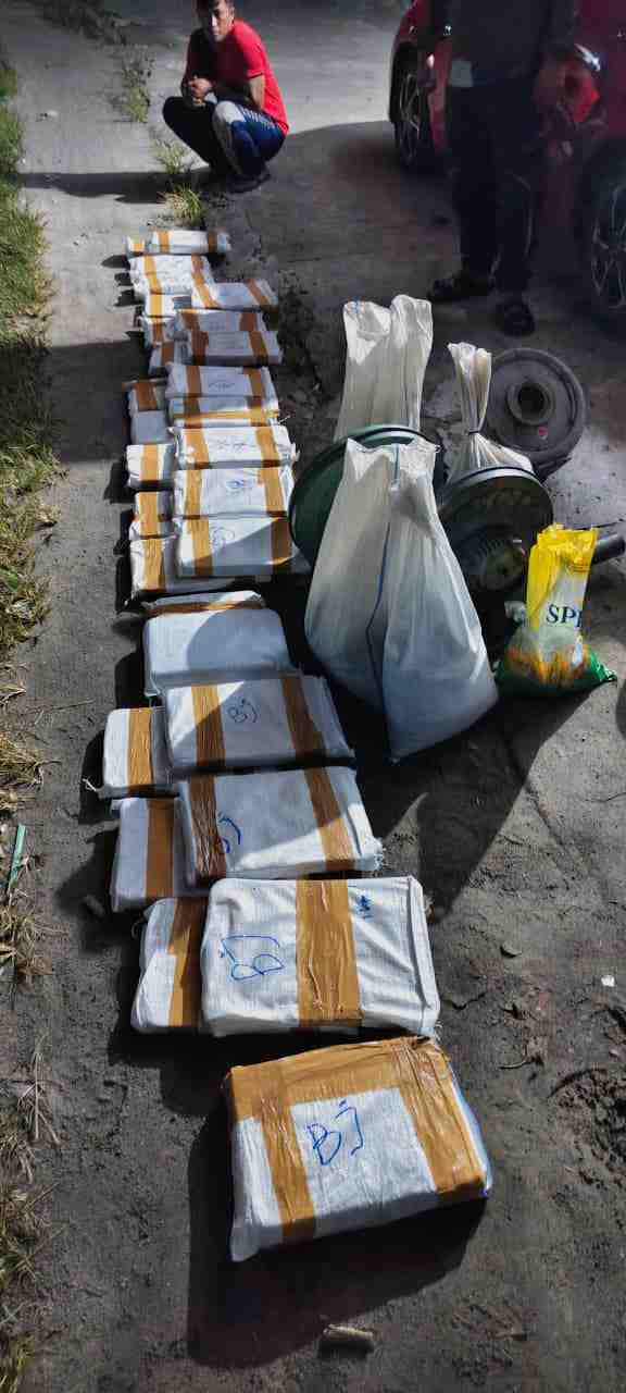 TNI AL DAN SATLAP TRICAKTI AMANKAN RATUSAN KILOGRAM TIMAH ILEGAL DI BANGKA