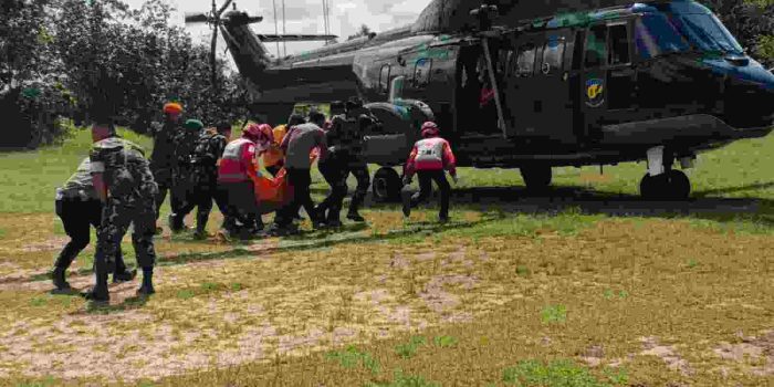 TNI AU Evakuasi Korban Helikopter Hilang Kontak di Kalimantan Barat