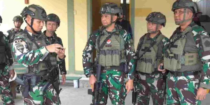 TNI Perkuat Pengamanan di PT Freeport Pasca Serangan KKB, Panser Anoa Disiagakan