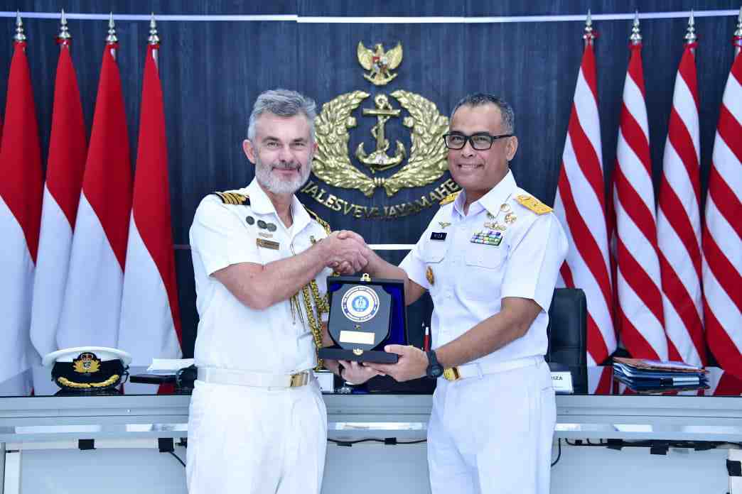 TNI AL DAN ROYAL AUSTRALIAN NAVY PERKUAT KERJA SAMA OPERASI DAN LATIHAN MARITIM MELALUI MOWG TAHUN 2026