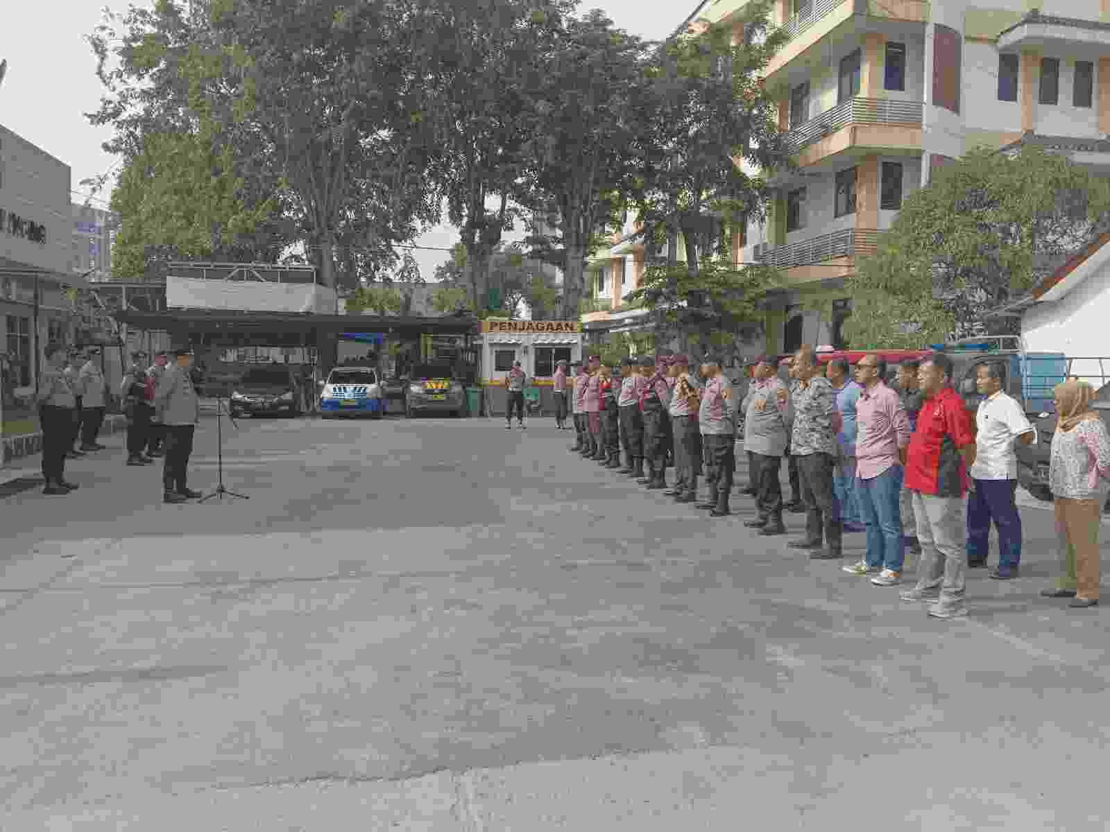 Polsek Cilincing Siagakan Personel Jelang May Day, Antisipasi Tawuran dan Gangguan Kamtibmas