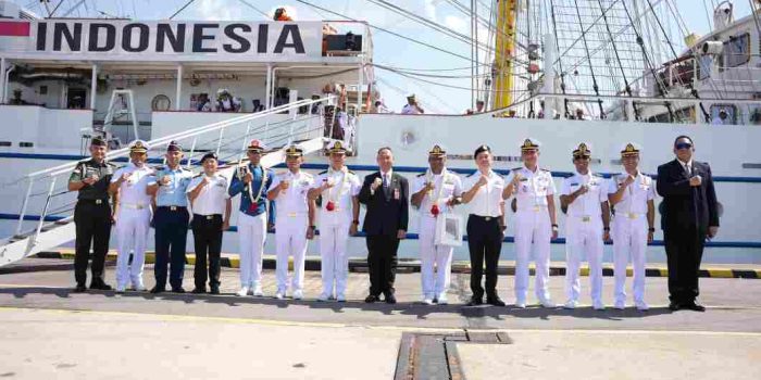 KRI BIMA SUCI TIBA DI CHANGI NAVAL BASE SINGAPURA, LANJUTKAN MISI DIPLOMASI KARTIKA JALA KRIDA 2026