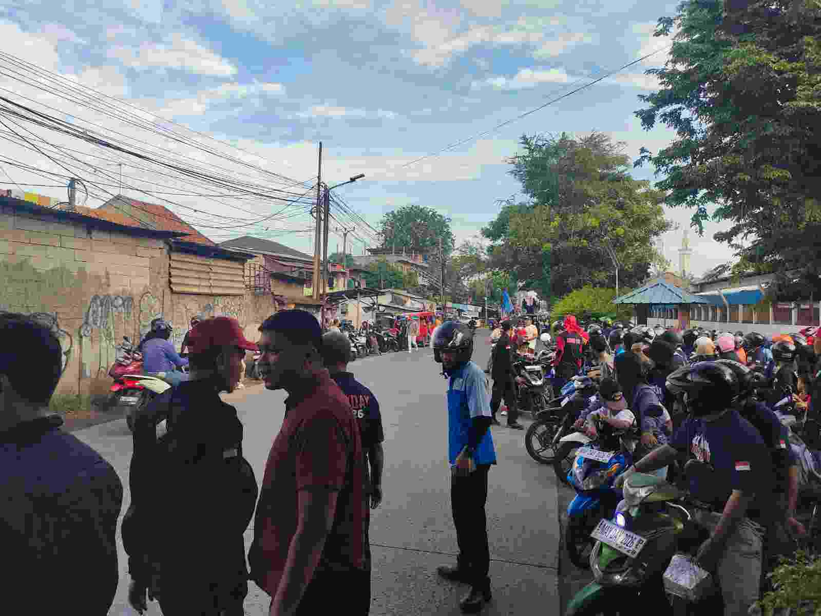 Ribuan Buruh dari Penjaringan Bergerak ke Monas Peringati May Day 2026, Pengawalan Berlangsung Kondusif