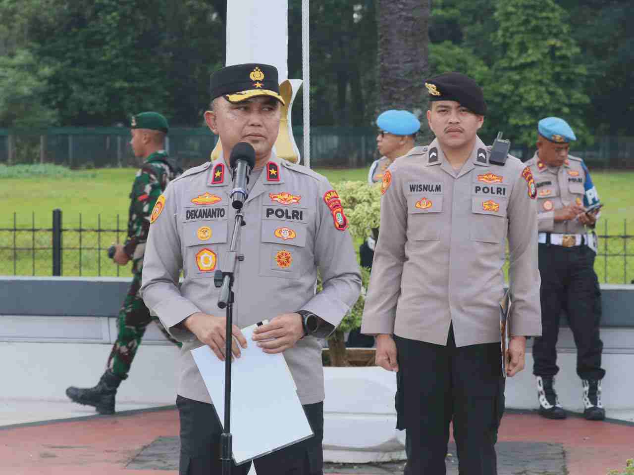 Polda Metro Jaya Kerahkan 6.678 Personel, Pelayanan Humanis Kawal Aksi May Day di DPR/MPR