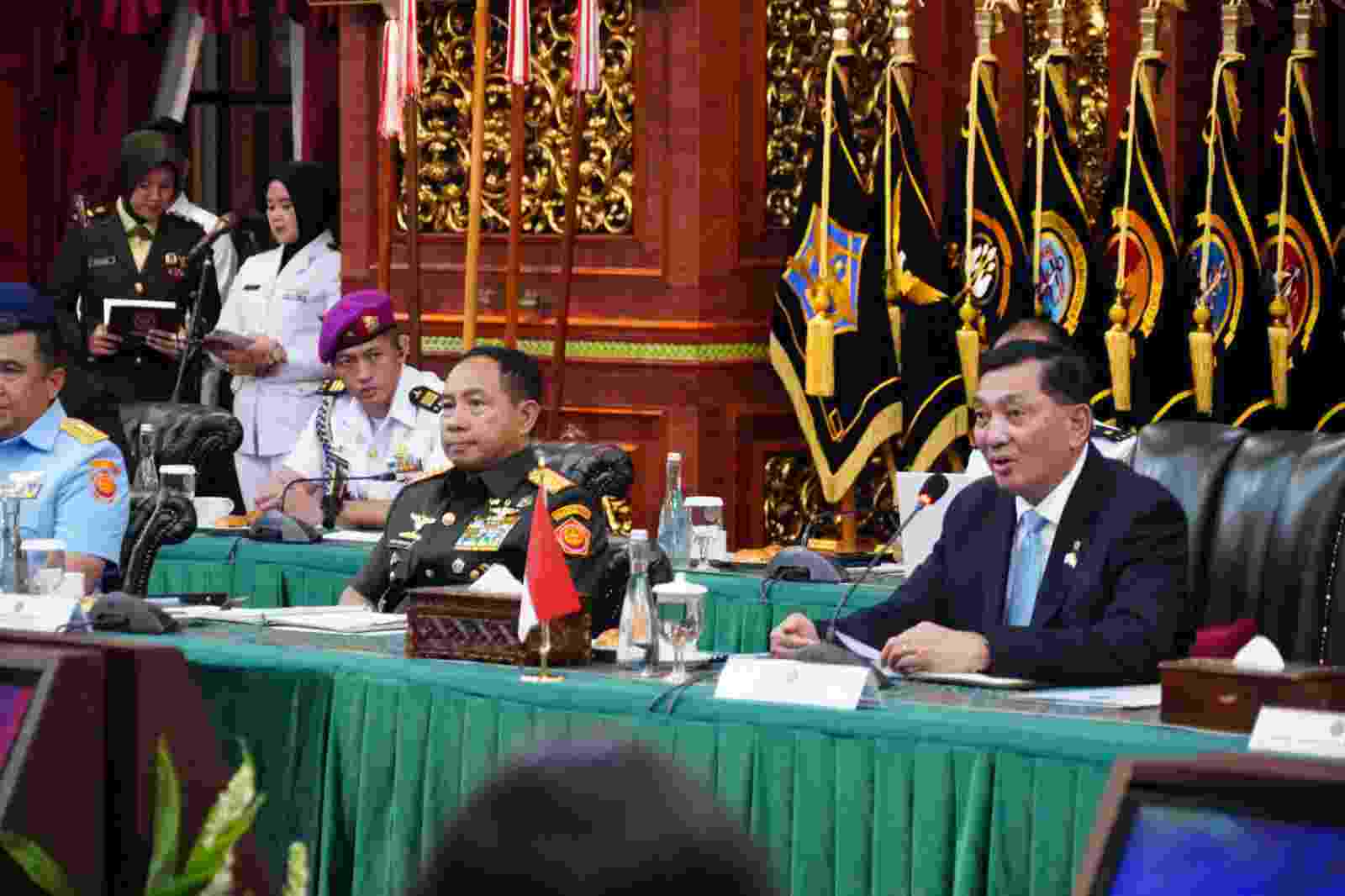 Perkuat Kemitraan Strategis Melalui Pertemuan Bilateral, Panglima TNI Dampingi Menhan RI Terima Kunjungan Menhan Jepang