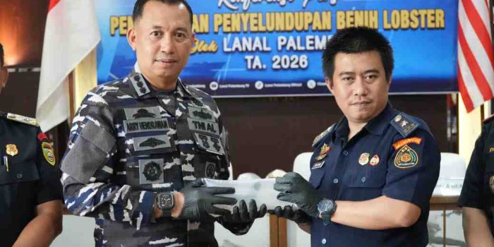 TNI AL BERHASIL GAGALKAN UPAYA PENYELUNDUPAN 125 RIBU BENIH BENING LOBSTER