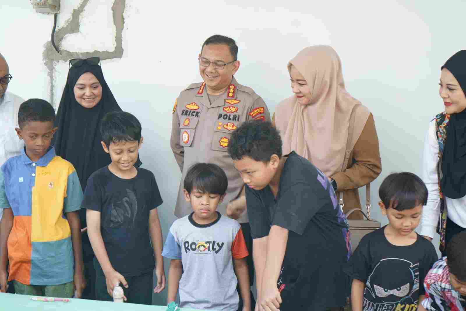 Kapolres Metro Jakarta Utara Hadiri Bakti Sosial Pemeriksaan dan Pengobatan Gigi Gratis di TK Al Ihsan Kelapa Gading