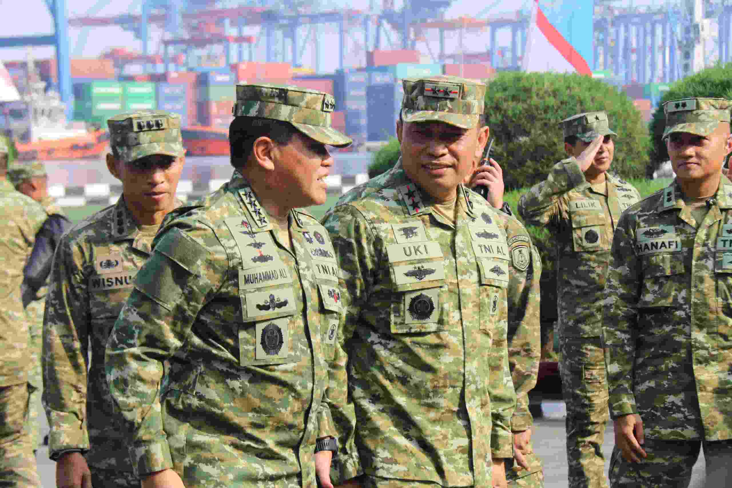 TNI AL-PERKUAT KEDAULATAN MARITIM, DANKODAERAL III HADIRI KEDATANGAN KRI CANOPUS-936 DI JAKARTA