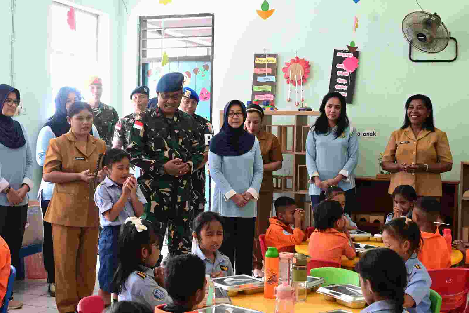 SPPG Lanud El Tari Distribusikan Perdana MBG kepada Siswa TK Angkasa