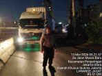 Respon Cepat Aduan Warga, Polisi Urai Kemacetan Truk Kontainer di Pluit Selatan Raya Respon Cepat Aduan Warga, Polisi Urai Kemacetan Truk Kontainer di Pluit Selatan Raya