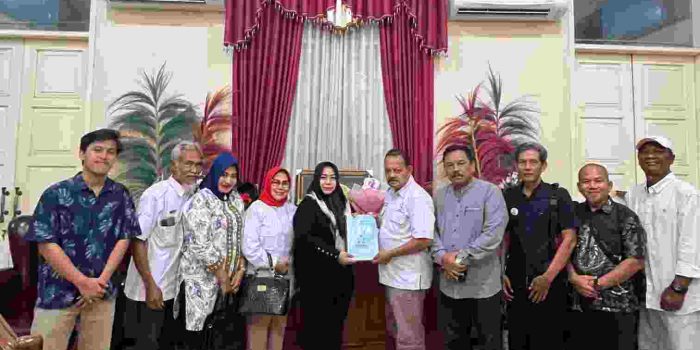 Plt Bupati Ponorogo Dorong Peran Besar PKL UMKM Sukseskan MBG dan KDKMP, Ketua Umum APKLI-P: Patut Dicontoh Di Indonesia
