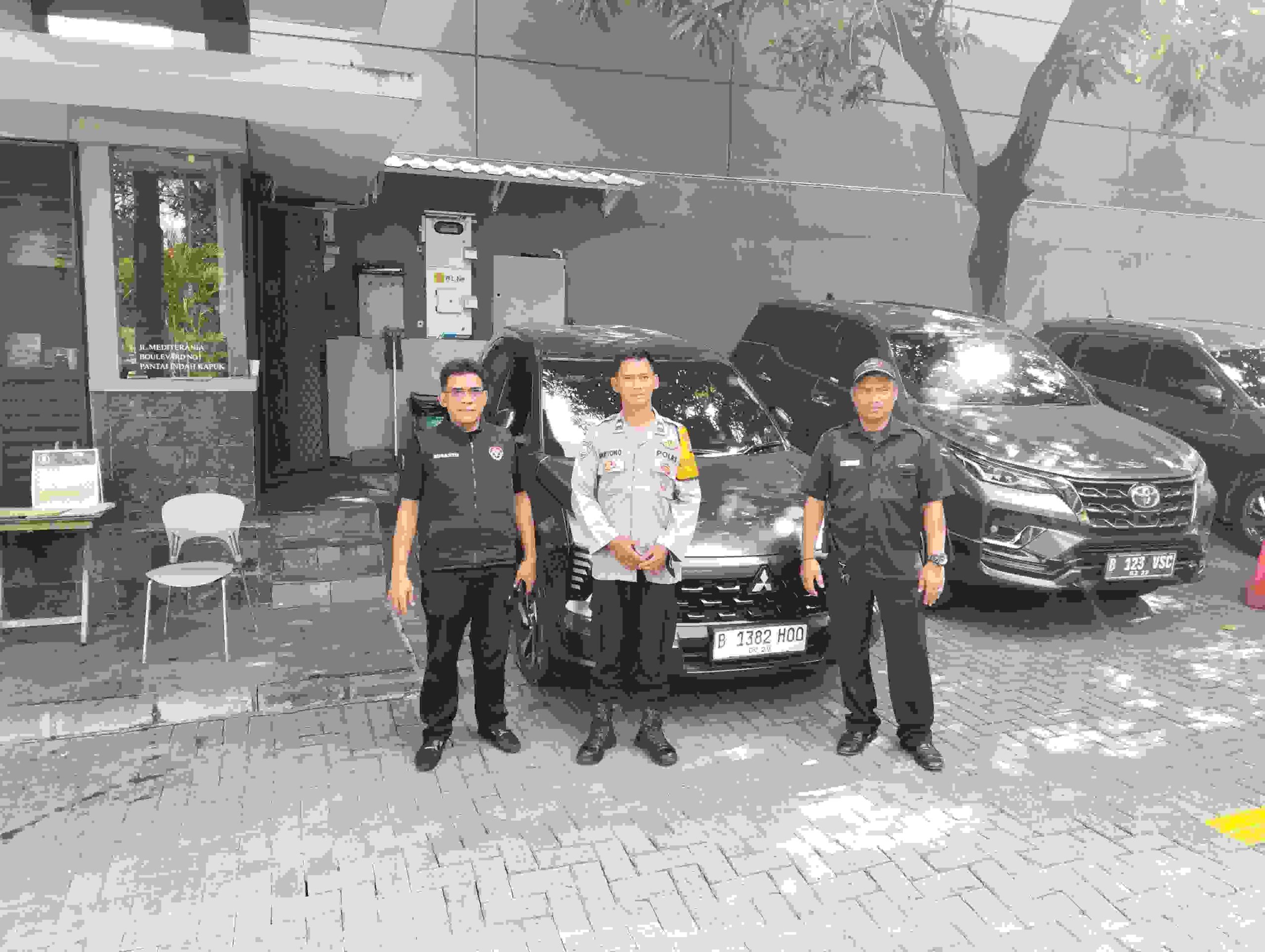 POLSEK METRO PENJARINGAN PERKETAT PENGAMANAN IBADAH KENAIKAN YESUS KRISTUS, RIBUAN JEMAAT BERIBADAH KHIDMAT DAN AMAN