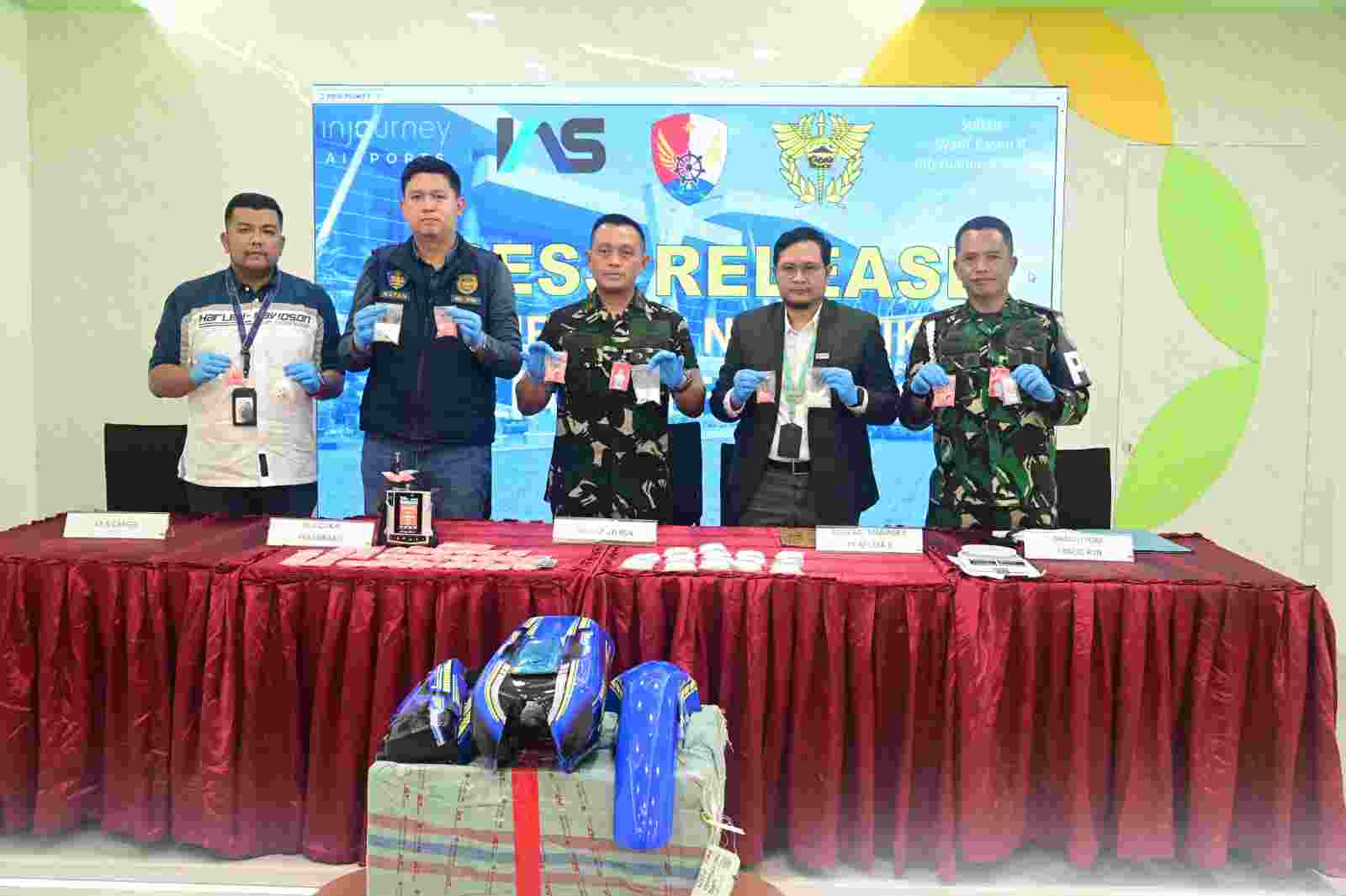 Lanud RSN dan Stakeholder Bandara SSK II Gagalkan Penyelundupan Narkotika Jalur Udara