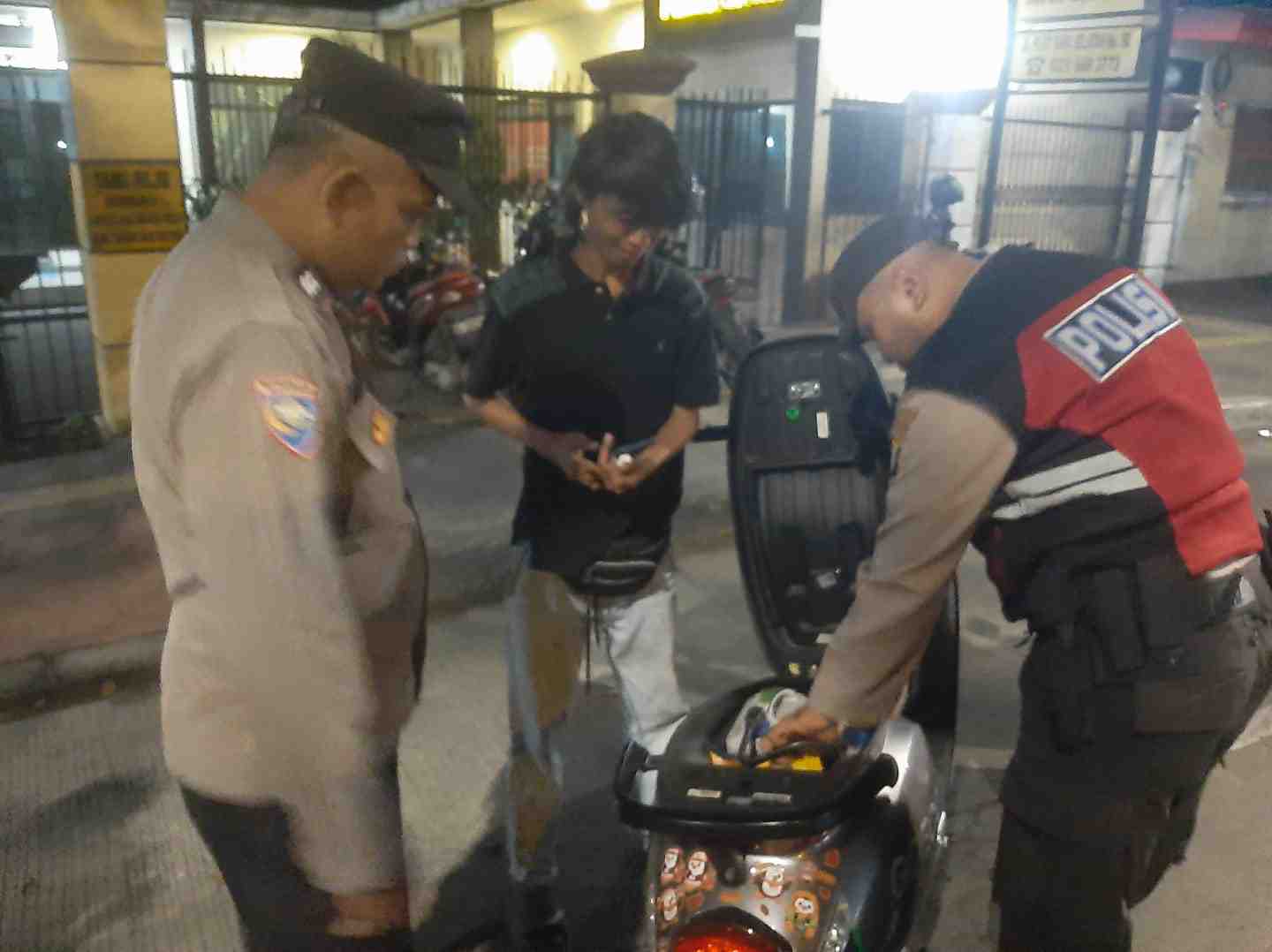 Polsek Metro Penjaringan Intensifkan Patroli KRYD, Antisipasi Tawuran dan Kejahatan Jalanan di Wilayah Penjaringan