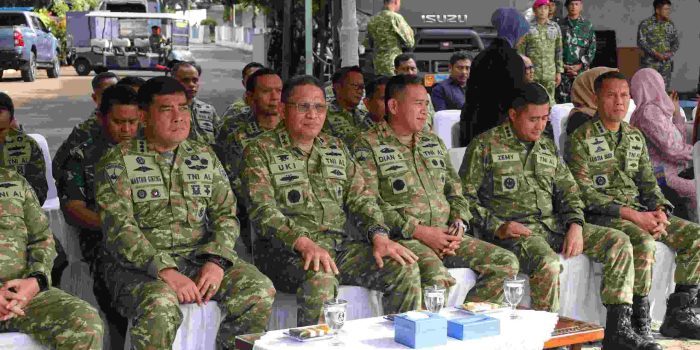 SEMANGAT BERBAGI DI HARI RAYA IDUL ADHA 1447 H/2026 M, DANKODAERAL III SERAHKAN HEWAN KURBAN