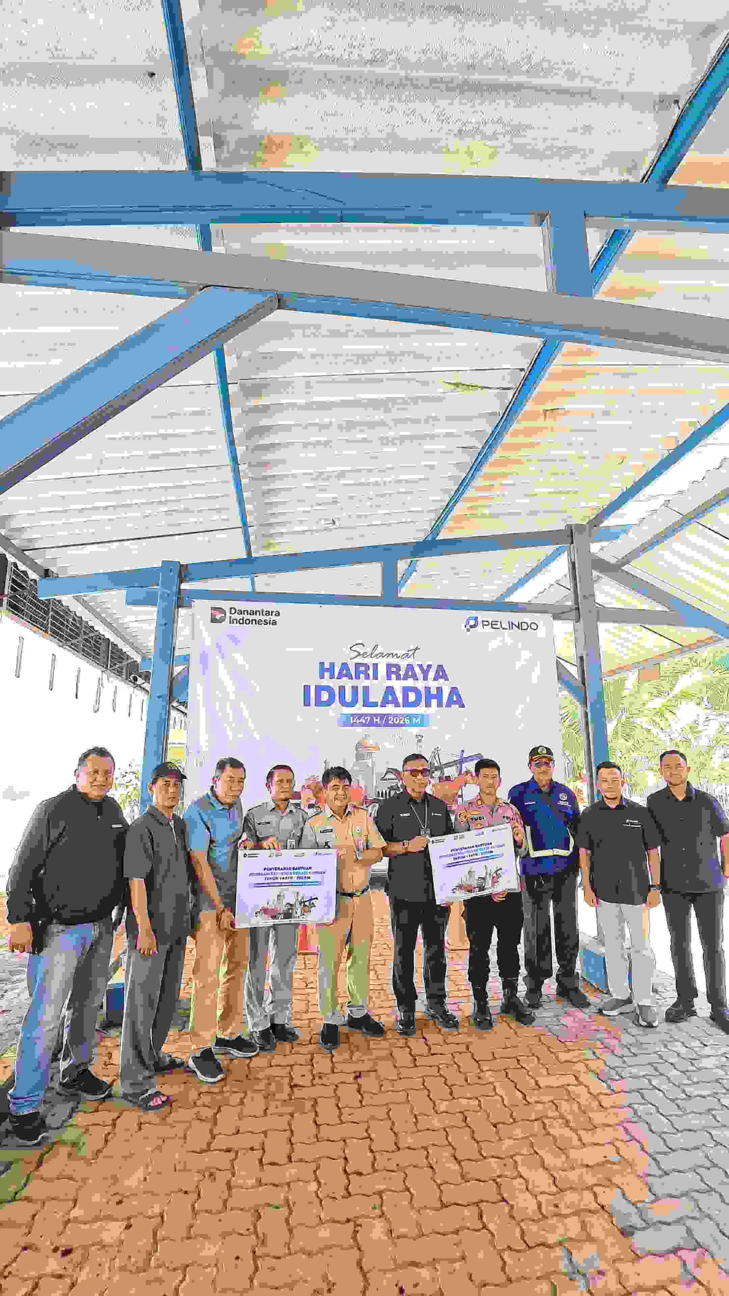 Pelindo Regional 2 Sunda Kelapa Salurkan 6 Ekor Sapi Qurban Melalui Program CSR pada Momentum Iduladha 1447 H