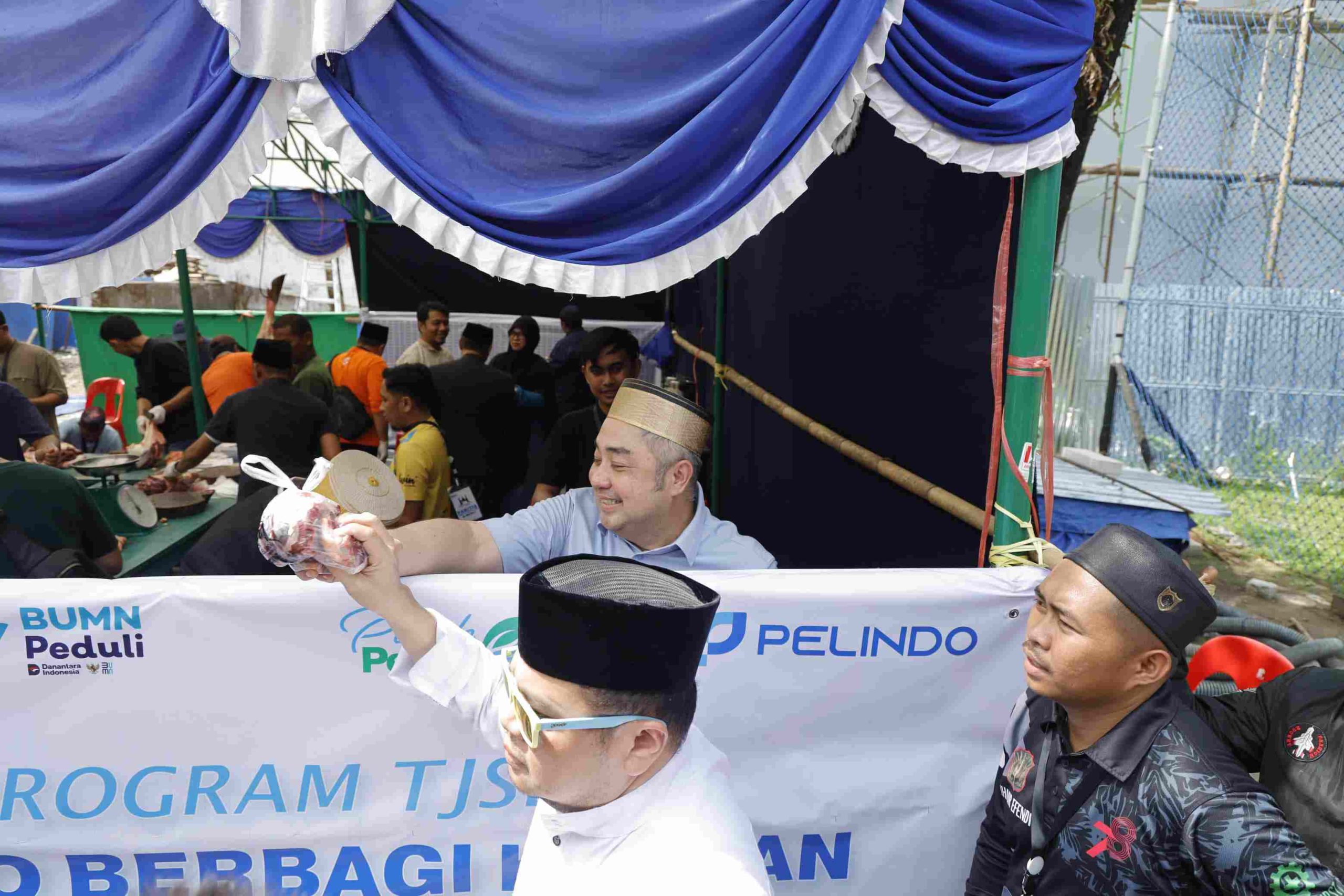 Dirut Pelindo Hadiri Penyerahan Kurban Regional 4