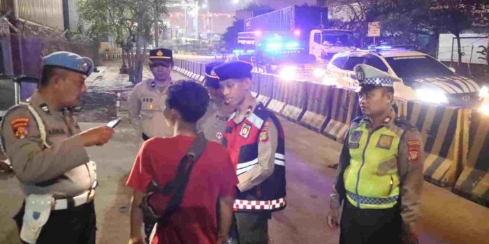 POLRES PRIOK GELAR PATROLI STASIONER CIPTA KONDISI, ANTISIPASI GANGGUAN KAMTIBMAS DI WILAYAH PELABUHAN