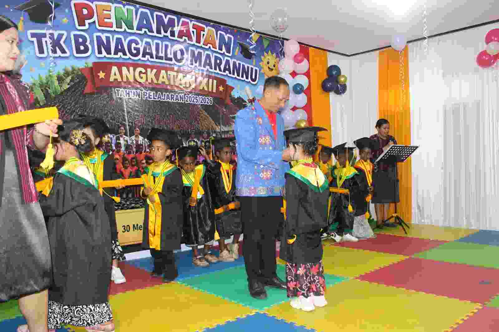 Kodim 1714/PJ dan Ibu Persit Hadiri Penyerahan Serta Penamatan Siswa TK B Nagalo Marannu Angkatan XII Tahun Pelajaran 2025/2026