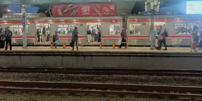 Pencurian Kabel Persinyalan Lumpuhkan KRL Green Line, Perjalanan Commuter Line Terganggu