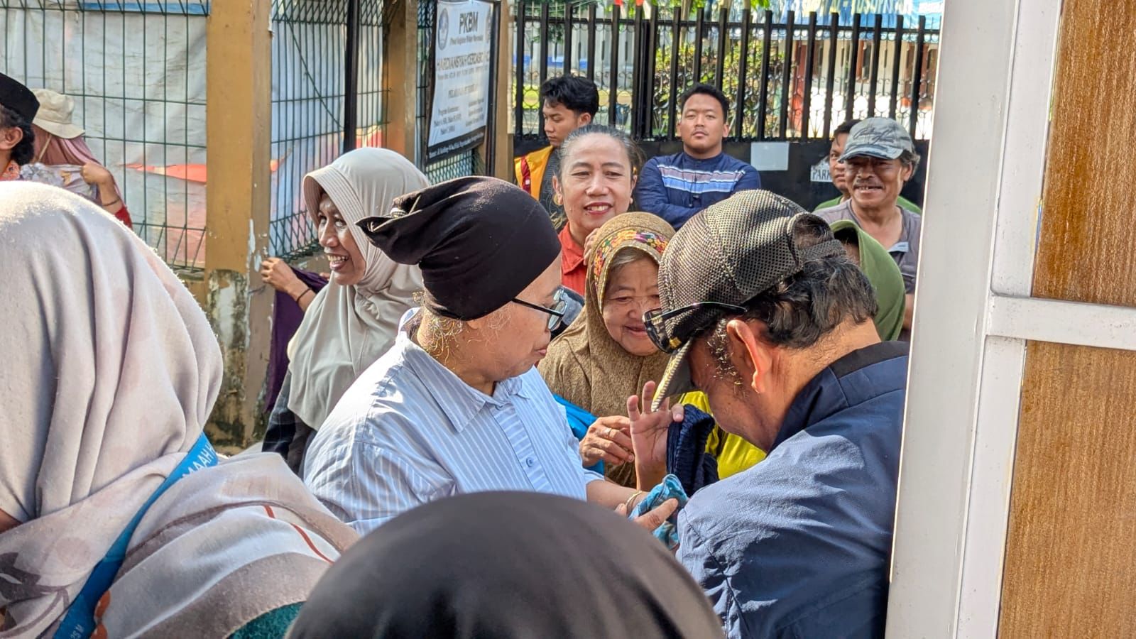 Di Serbu Warga, Bazar Baju Gratis RT 2 Panggulan Memeriahkan HUT Kota Depok ke 27 tahun 2026