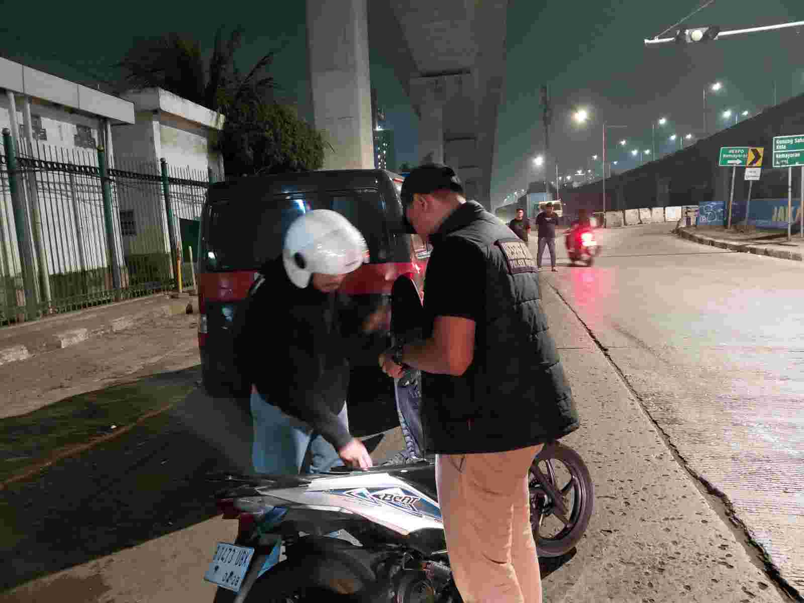 Patroli KRYD dan Operasi Razia Stasioner Polsek Pademangan, Situasi Wilayah Tetap Aman dan Kondusif