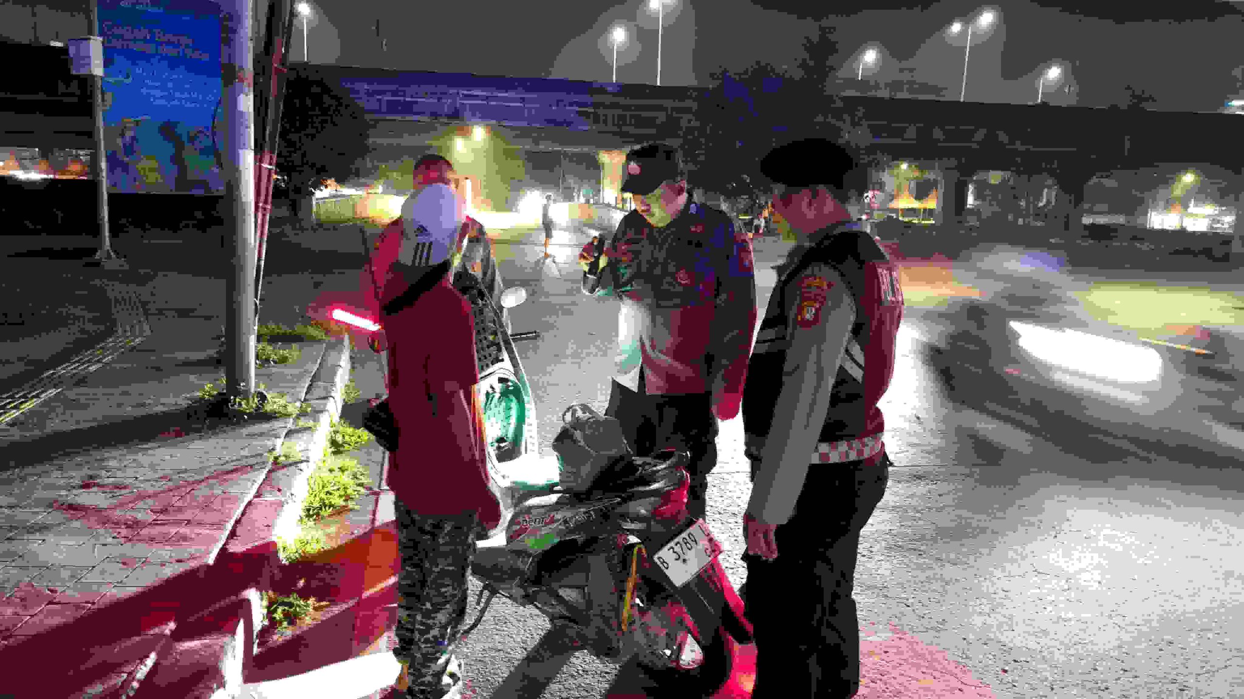 Polsek Pademangan Gelar Patroli KRYD dan Operasi Razia Stasioner, Antisipasi Tawuran dan Kejahatan Jalanan