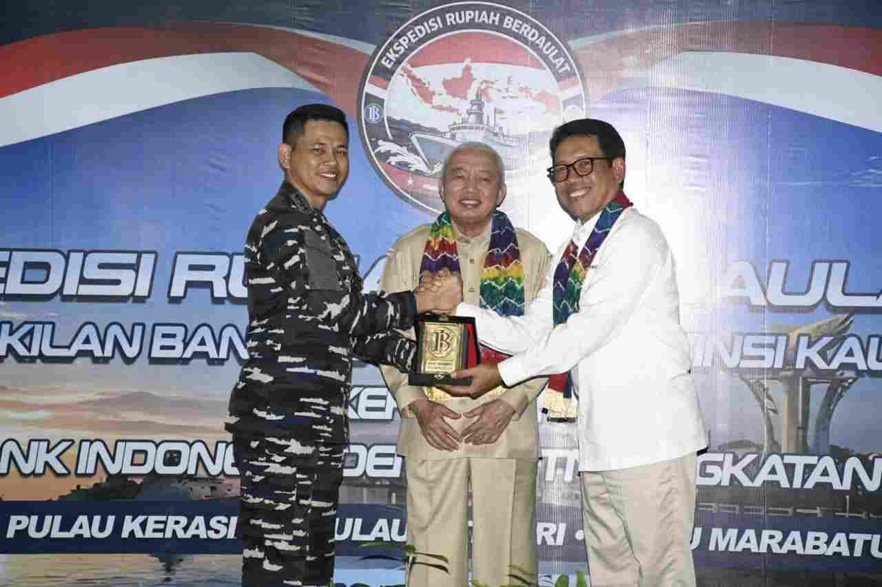 TNI AL DAN BI LEPAS EKSPEDISI RUPIAH BERDAULAT 2026, PASTIKAN UANG LAYAK EDAR DI WILAYAH 3T KALIMANTAN SELATAN