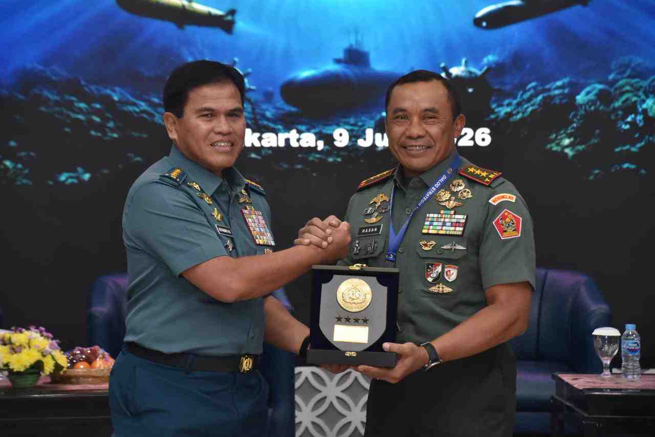 DANKODAERAL III HADIR DALAM FORUM STRATEGIS DOKTRIN DAN OPERASI TNI AL
