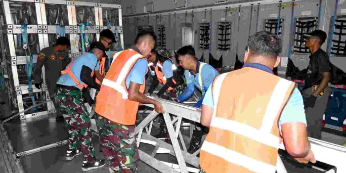 Menembus Jarak Demi Terangnya Negeri, Lanud Sjamsudin Noor Dukung Misi Airbus A-4002M TNI AU Percepat Pemulihan Kelistrikan Sumatera