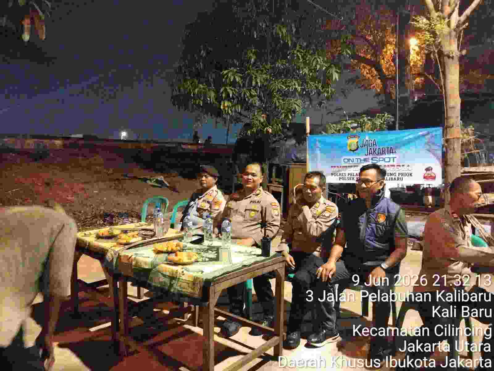 Jaga Jakarta On The Spot, Kapolsek Kalibaru Ajak Warga Aktif Jaga Keamanan Lingkungan
