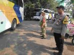 Polsek Bekasi Selatan Amankan Pemulangan Jamaah Haji Kloter 4 Kab. Karawang di Asrama Haji Bekasi Polsek Bekasi Selatan Amankan Pemulangan Jamaah Haji Kloter 4 Kab. Karawang di Asrama Haji Bekasi