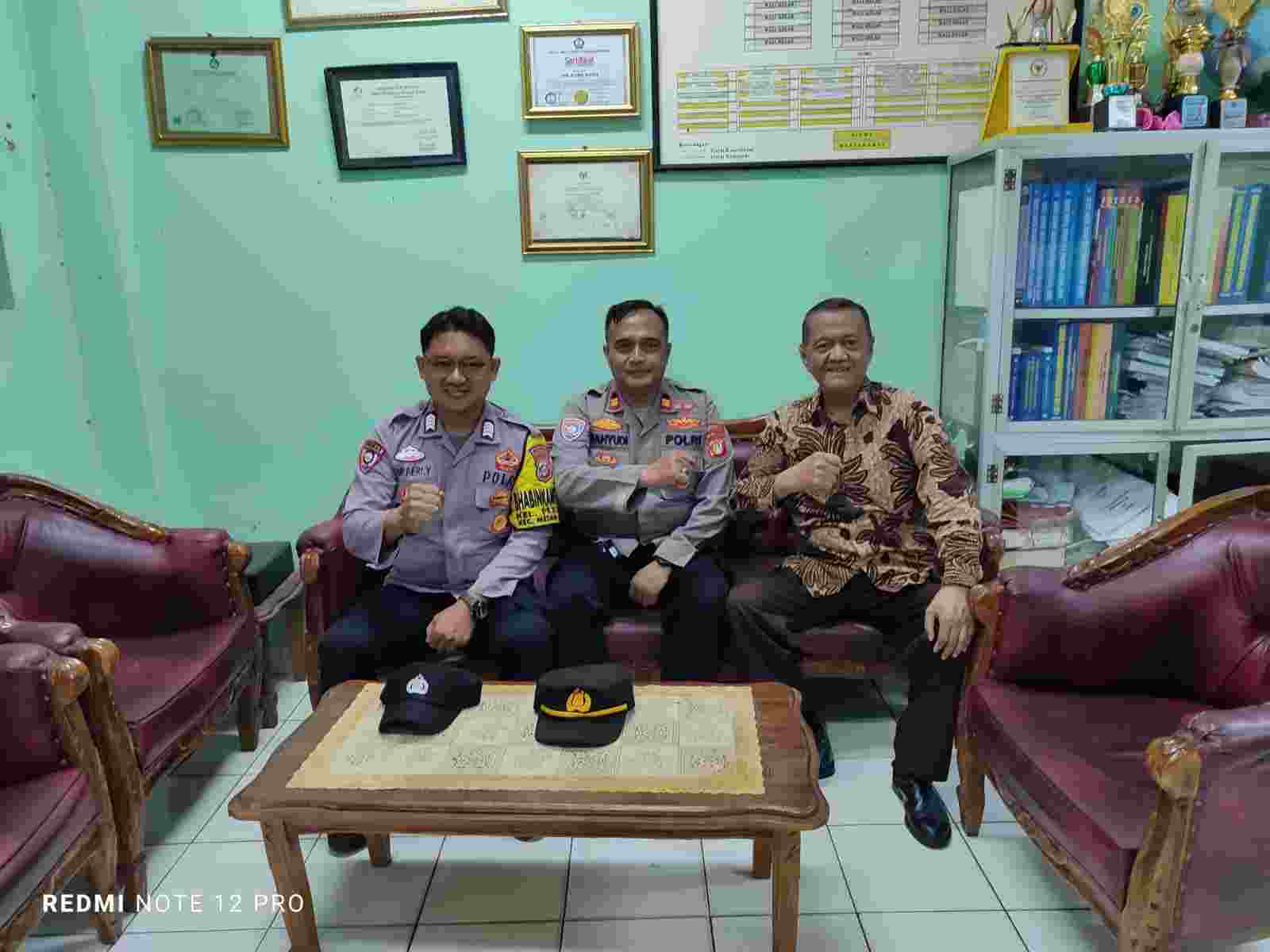 Jakarta On The Spot : Kanit Binmas Polsek Medansatria Sambang SMP Alloydia, Tekan Tawuran dan Bullying