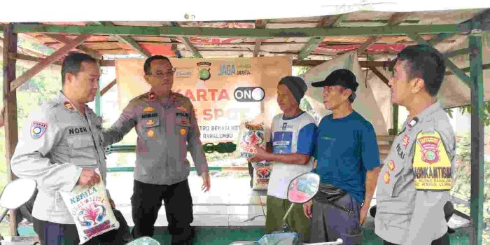 Kapolsek Rawalumbu Serap Aspirasi Warga Melalui Program Jaga Jakarta On The Spot