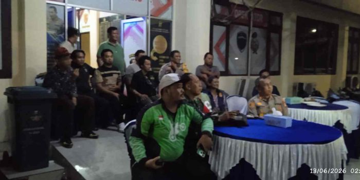 Polsek Koja Nobar Piala Dunia 2026 Bersama Warga, Perkuat Sinergi Kamtibmas