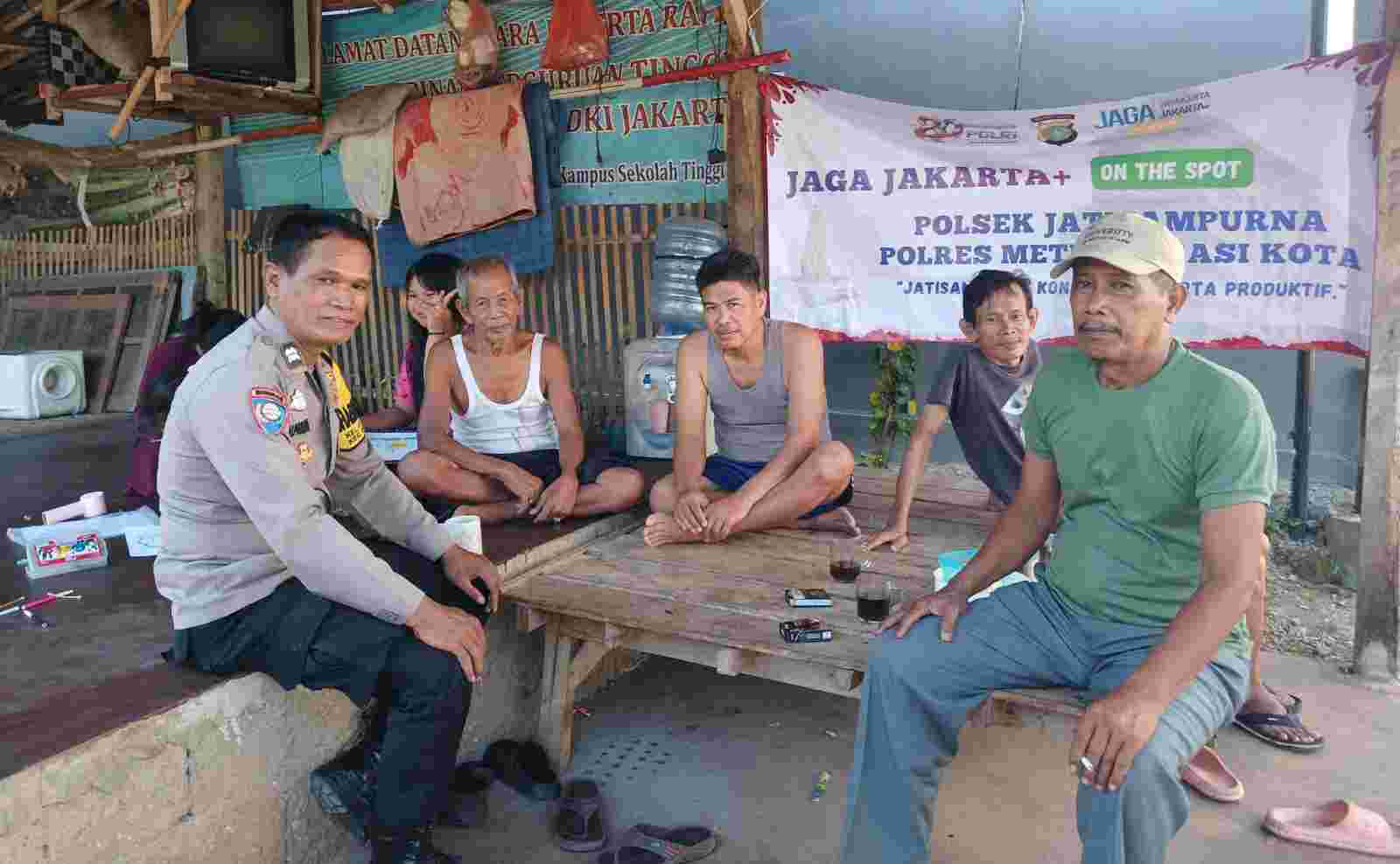 Jaga Jakarta On The Spot, Bhabinkamtibmas Himbau Warga Cimanggu