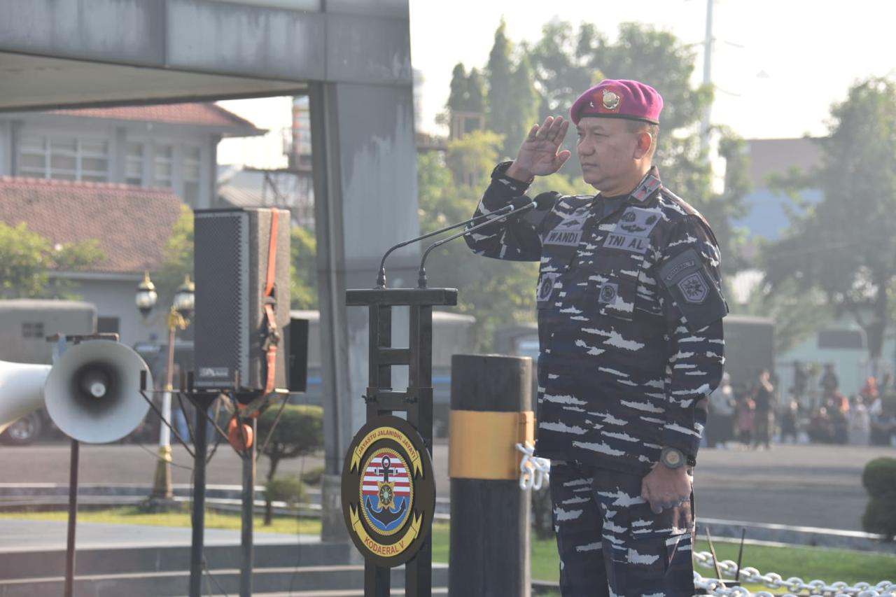 WADAN KODAERAL V PIMPIN PEMBERANGKATAN CALON TAMTAMA PK TNI AL GELOMBANG II TA 2026