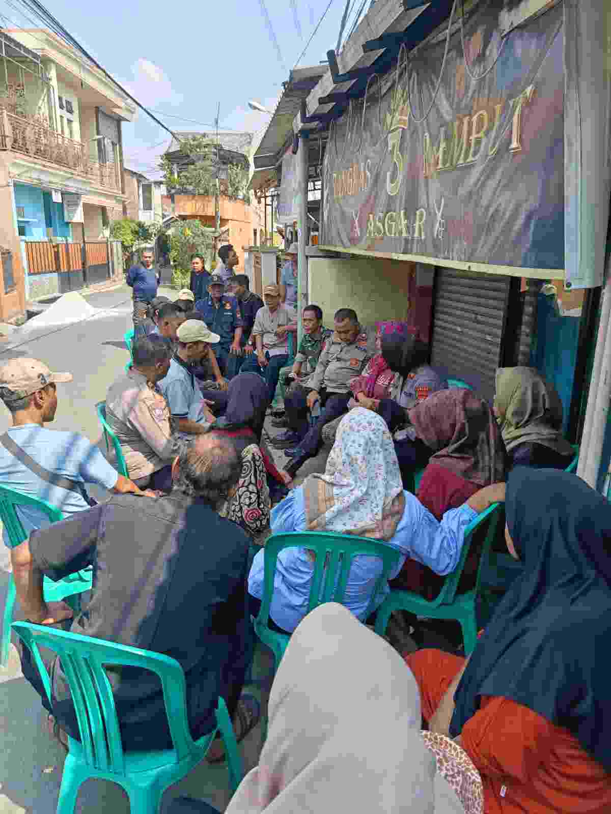 Wadir Bimas PMJ “Jaga Jakarta On The Spot” di Pondok Ungu, Serap Aspirasi Warga Medansatria