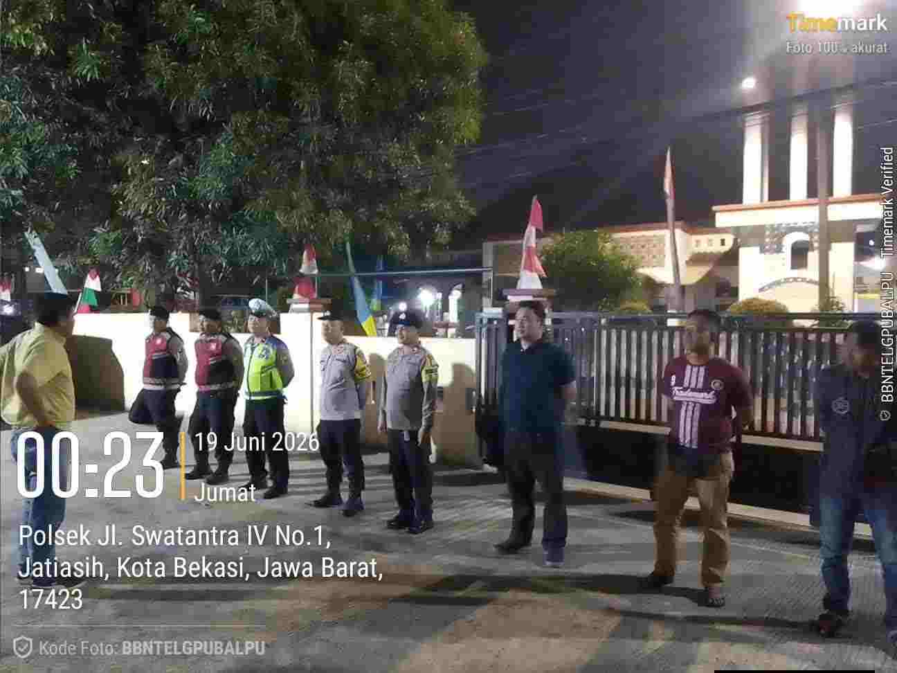 POLSEK JATIASIH RUTIN GELAR RAZIA STASIONER DAN PATROLI WILAYAH, ANTISIPASI KEJAHATAN JALANAN CIPTAKAN SITUASI YANG AMAN DAN KONDUSIF