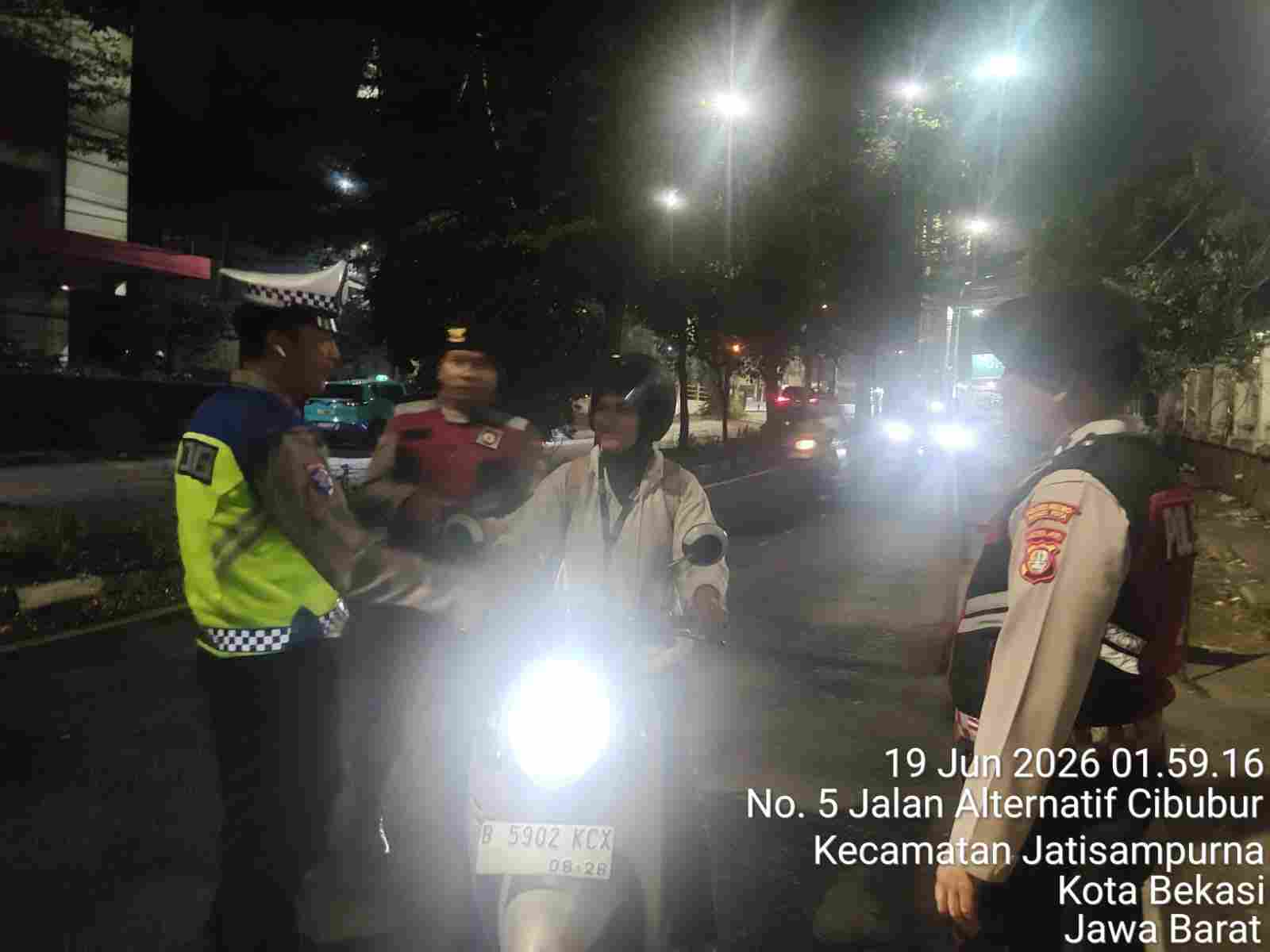 Polsek Jatisampurna Gelar Patroli Mobile dan Operasi Jaya 21, Antisipasi 3C hingga Gangguan Kamtibmas