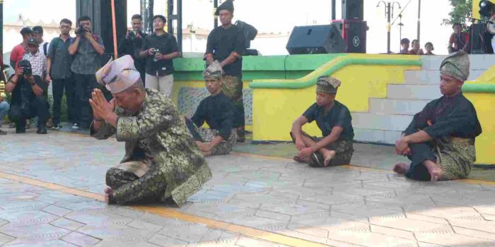 Danlanal Bintan Wakili Dankodaeral IV Hadiri Penutupan Penyengat Heritage 2026