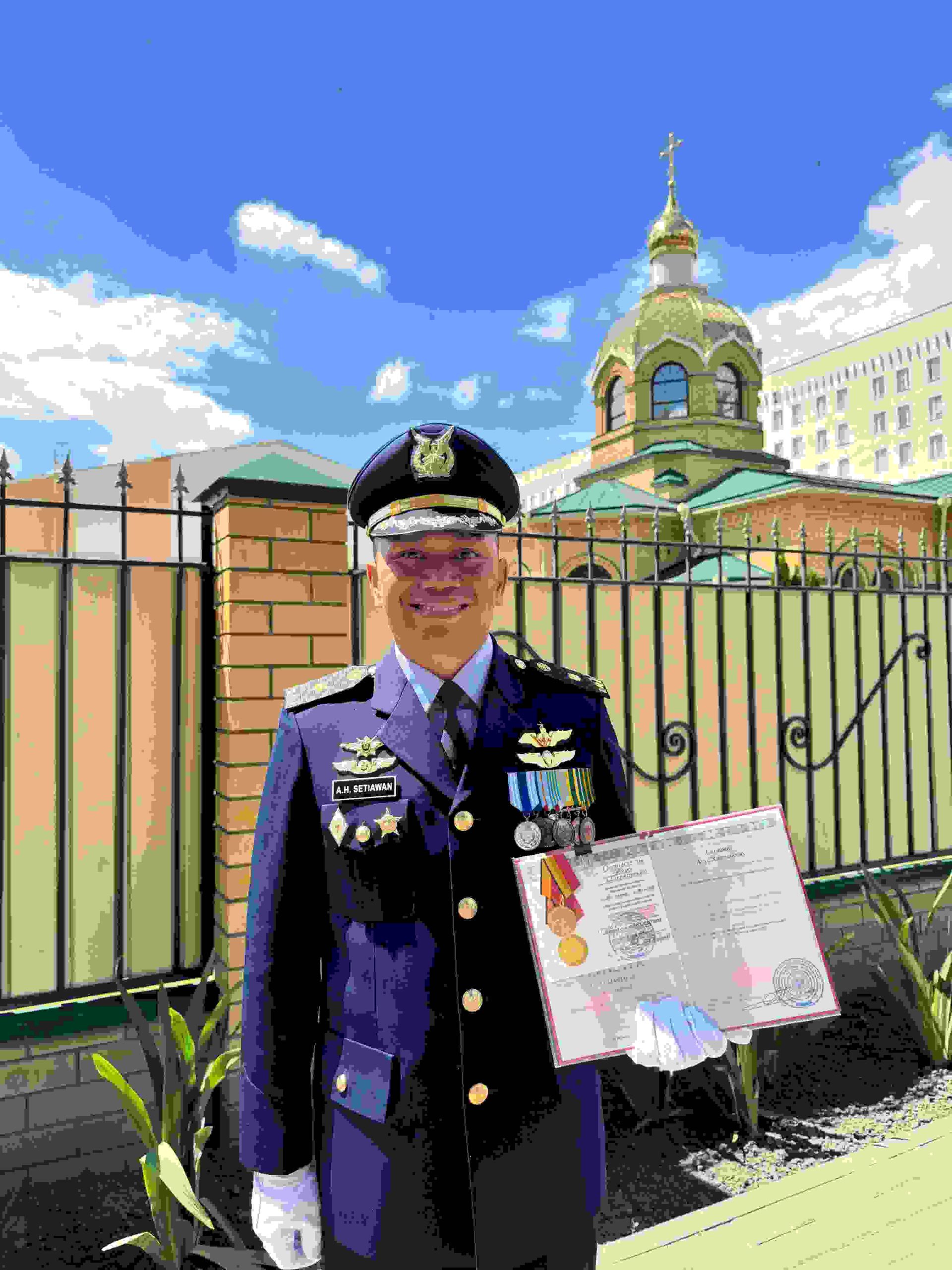 Perwira TNI AU Raih Predikat Lulusan Terbaik Program Military Educational and Scientific Center of Air Force di Rusia