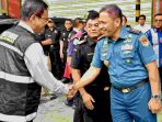 WUJUD SINERGITAS, DANKODAERAL III HADIRI KONFERENSI PERS PENINDAKAN PAKAIAN BEKAS ILEGAL SENILAI MILIARAN RUPIAH WUJUD SINERGITAS, DANKODAERAL III HADIRI KONFERENSI PERS PENINDAKAN PAKAIAN BEKAS ILEGAL SENILAI MILIARAN RUPIAH