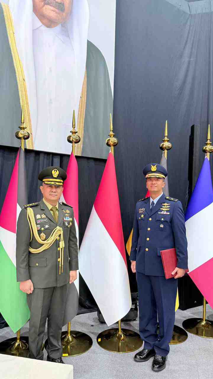 Perwira TNI AU Raih Gelar Master of Arts in Military and Security Studies di Qatar