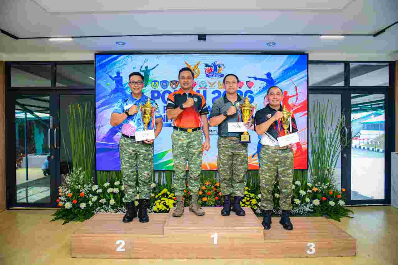 Perwira Tinggi TNI AU Unjuk Kemampuan Menembak pada PORAU 2026