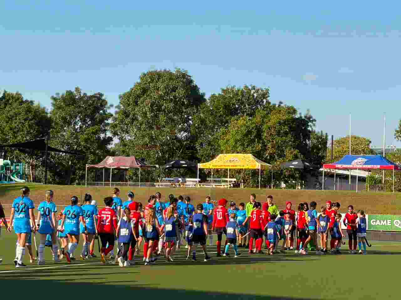 Prajurit TNI AU Antar Timnas Hoki Putri Indonesia Juara Northern Territory Australia Cup