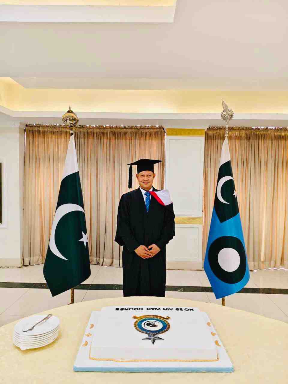Perwira TNI AU Raih Gelar Master in National Security and Strategic Studies di AWC Pakistan