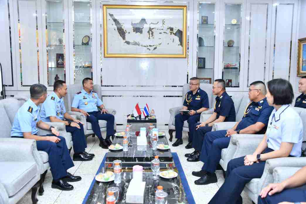 TNI AU dan RTAF Perkuat Hubungan Strategis melalui Junior Officers Exchange Visit Program 2026